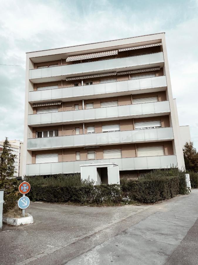 Le Cocon Blanc - T2 - Parking Prive - Balcon - Nouvelle Ville, Gare