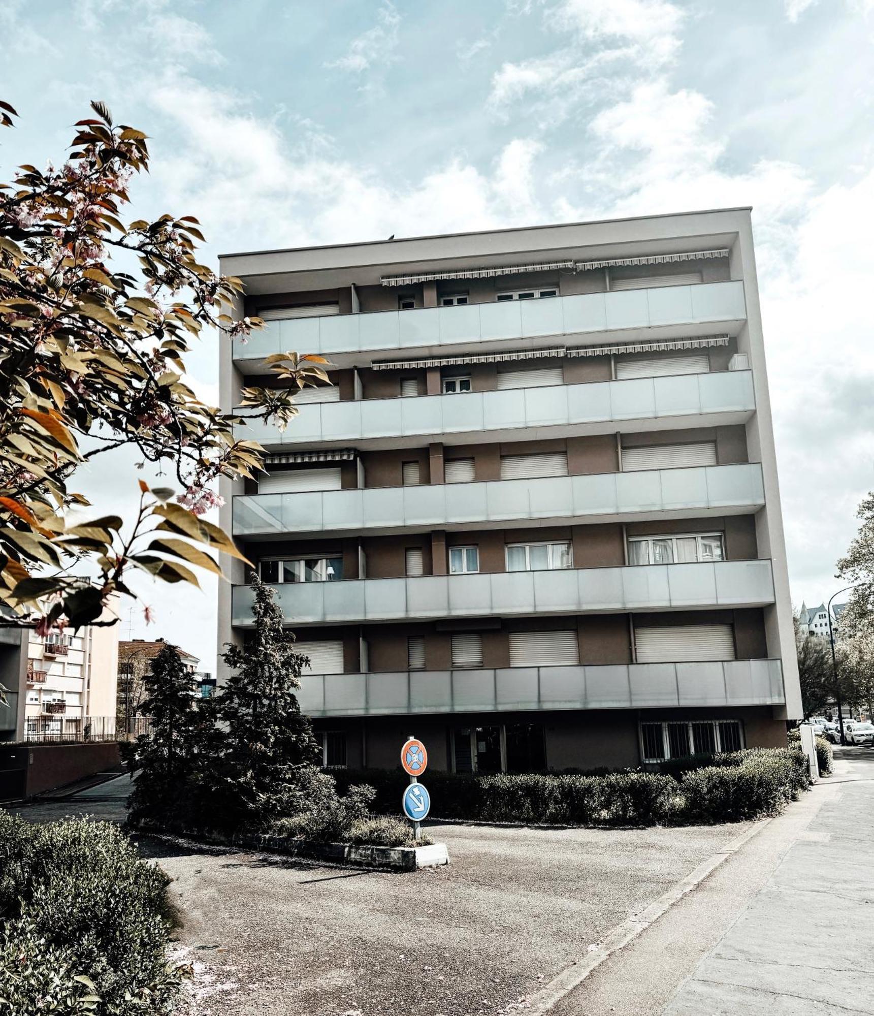 Le Cocon Blanc - T2 - Parking Prive - Balcon - Nouvelle Ville, Gare Apartment *